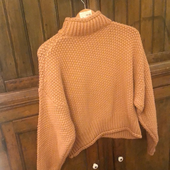Chunky Coral Knit Sweater - Picture 6 of 6